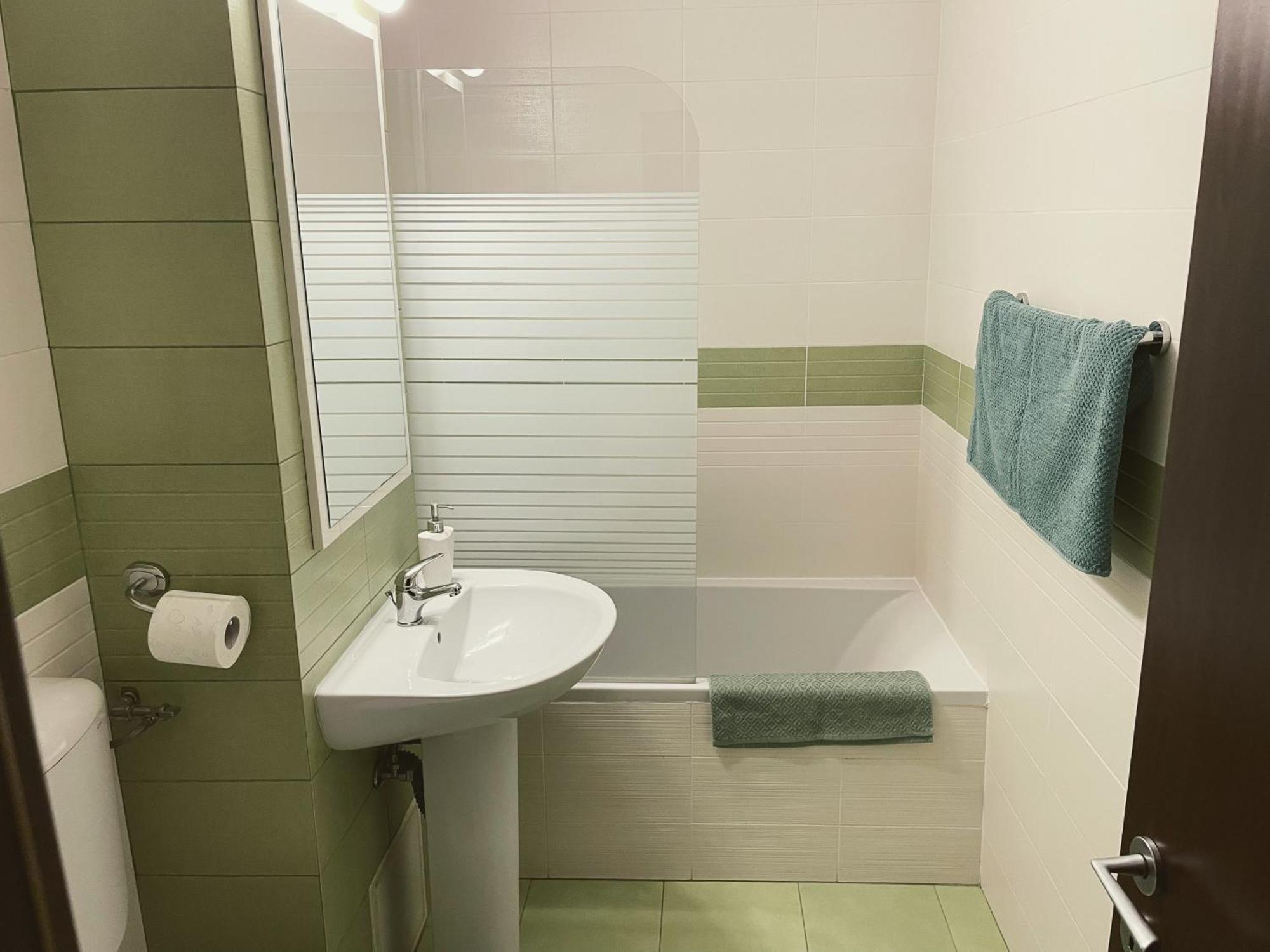 Modern Apartment With Self Check-In Temešvár Exteriér fotografie